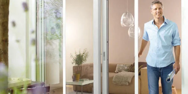 Faites installer votre moustiquaire coulissante par un professionnel près de chez vous