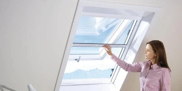 A chaque ouverture, sa moustiquaire !