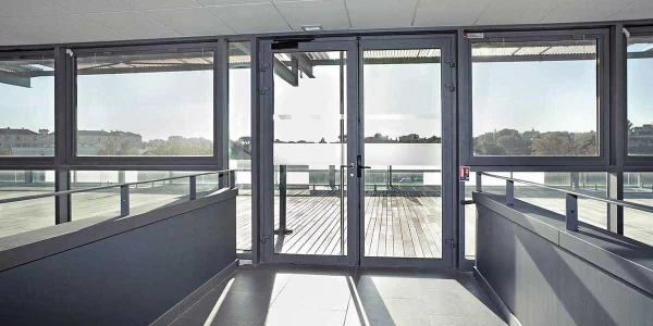 Porte d'entrée grand public