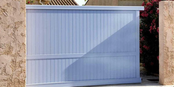 Portail coulissant classique