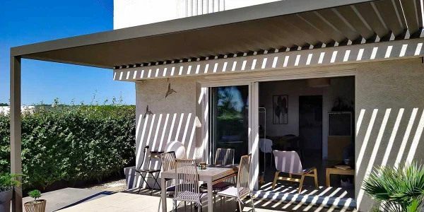 Faites installer votre pergola aluminium par un professionnel près de chez vous