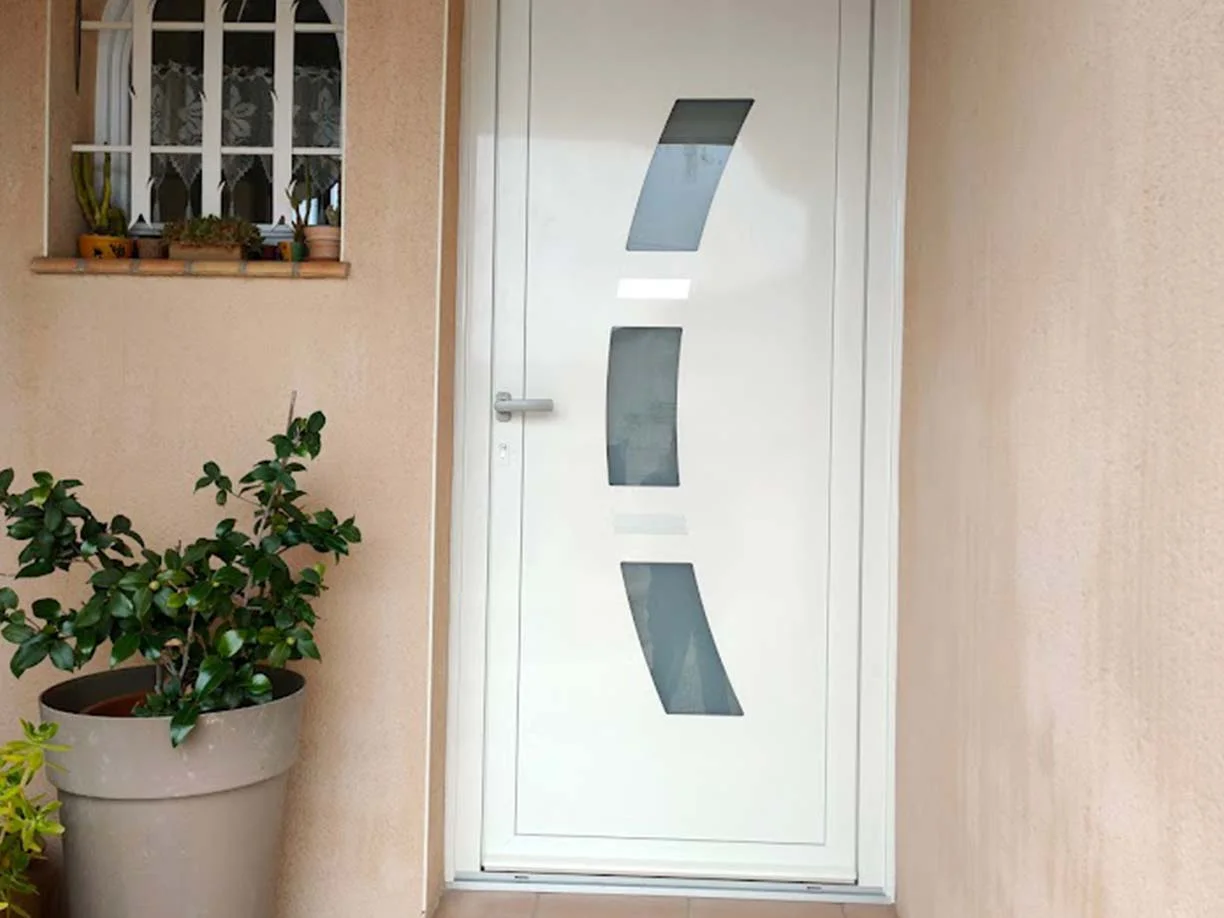 Porte d’entrée Aluminium - Blanche avec vitrage
